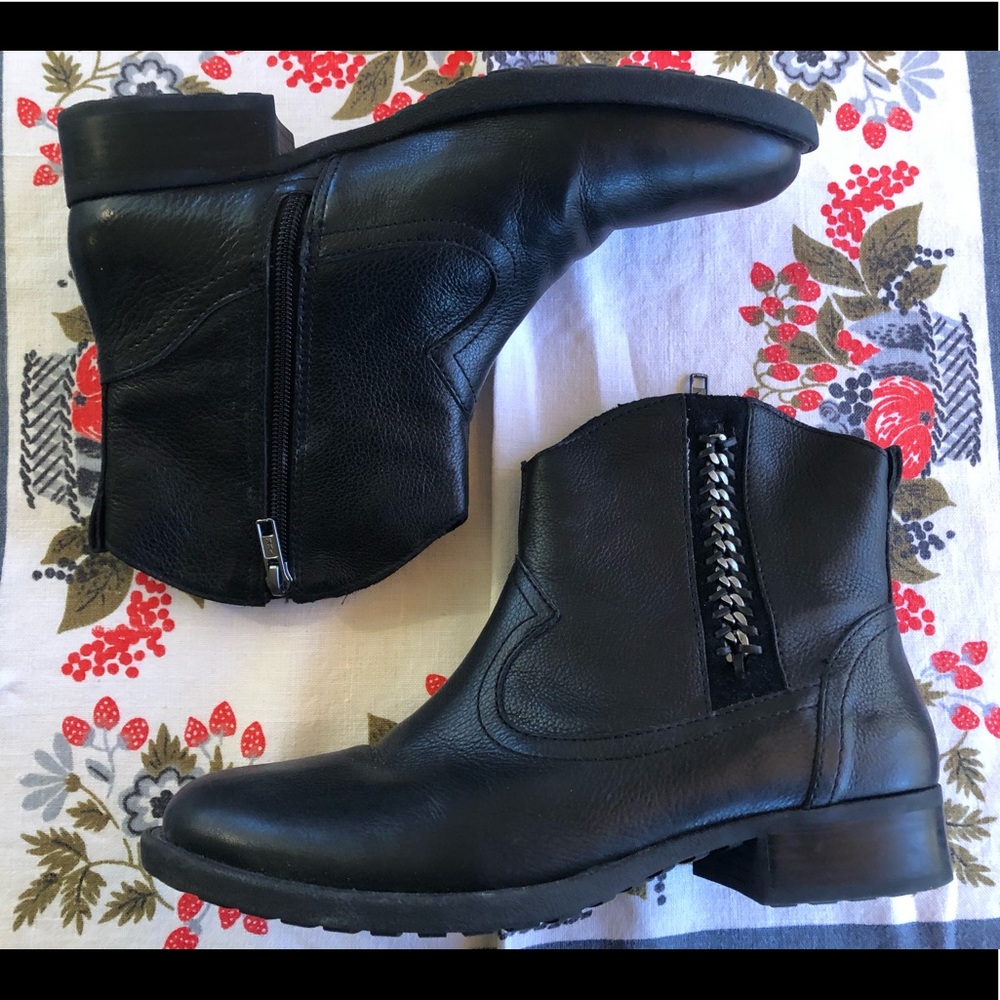 Nurture by Lamaze black leather boots 10M